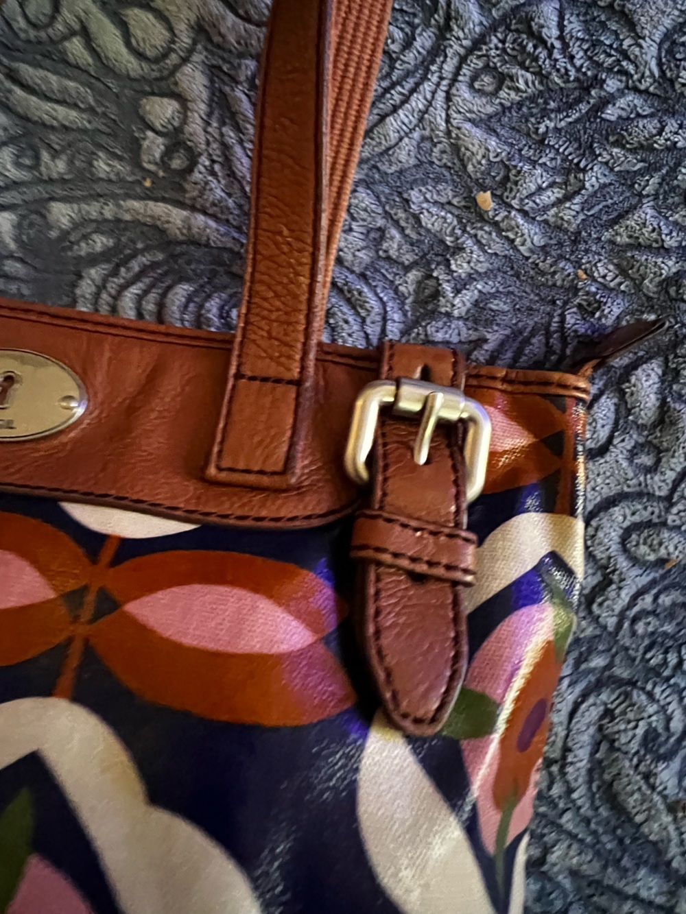 Vintage Fossil Key-Per tote bag featuring a vibrant geometric floral print bag